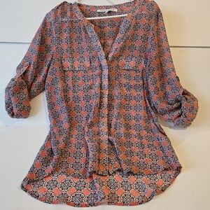 Collective Concepts (StitchFix) lovely BLOUSE- peach/navy, size Large